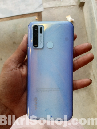 Vivo y50